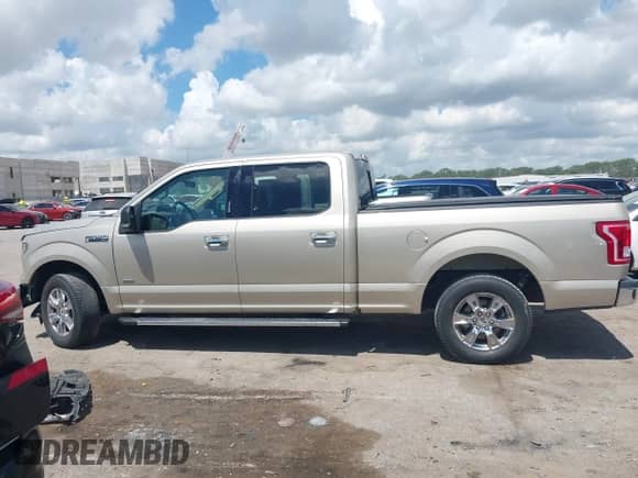 2017 Ford F-150 XL z VIN 1FTEW1CP0HFB09408, wystawiony jako IAAI lot #42593614 z przebiegiem 85 321 mil mil oraz . Historia ofert i sprzedaży dostępna na DreamBid. Obrazek 15.