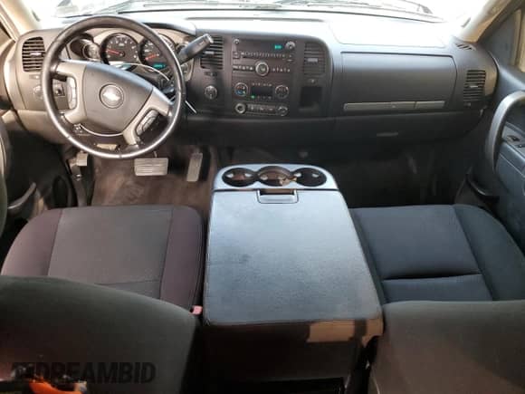 2011 Chevrolet Silverado 3500HD DRW LT с VIN 1GC5K0C8XBZ225333, выставлен на аукционе Copart как лот 66772405 с пробегом 161 171 миль миль и Списание • Salvage title. История ставок и продаж доступна на DreamBid. Изображение 8.