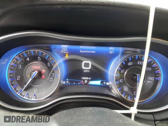 2016 Chrysler 300 C with VIN 2C3CCAEG1GH105723, listed as a Copart auction lot 49551665 with 106,289 mi miles and Salvage title. Bid and sale history available at DreamBid. Image 9.