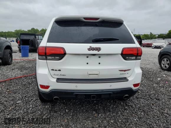2017 Jeep Grand Cherokee Trailhawk z VIN 1C4RJFLT6HC840727, wystawiony jako Copart lot #59338515 z przebiegiem 94 251 mil mil oraz Szkoda całkowita • Salvage title. Historia ofert i sprzedaży dostępna na DreamBid. Obrazek 6.