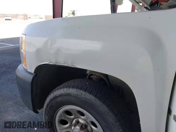 2007 Chevrolet Silverado 1500 1LT with VIN 1GCEC140X7Z582191, listed as a IAAI auction lot 43238031 with 359,218 mi miles and . Bid and sale history available at DreamBid. Image 6.