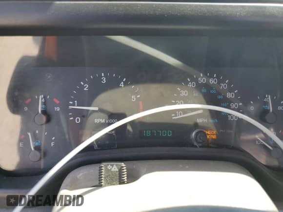 1998 Jeep Wrangler Sport z VIN 1J4FY19S9WP760919, wystawiony jako Copart lot #80940725 z przebiegiem 187 700 mil mil oraz Szkoda całkowita • Salvage title. Historia ofert i sprzedaży dostępna na DreamBid. Obrazek 9.