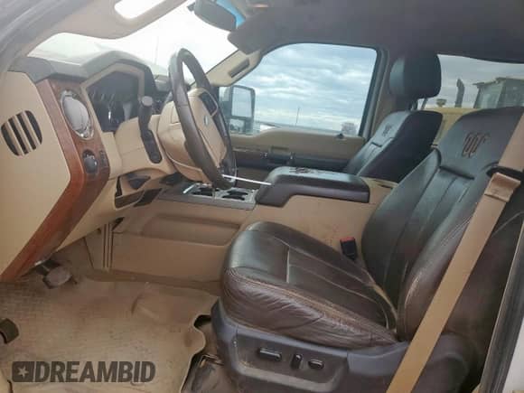 2016 Ford F-250 Lariat z VIN 1FT7W2BT6GEC69990, wystawiony jako Copart lot #81016765 z przebiegiem 234 503 mil mil oraz Szkoda całkowita • Salvage title. Historia ofert i sprzedaży dostępna na DreamBid. Obrazek 7.