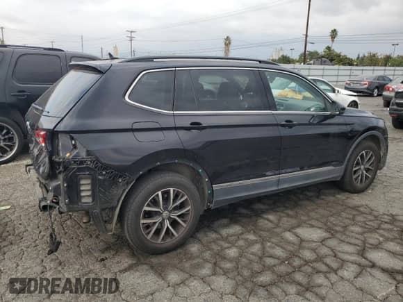 2020 Volkswagen Tiguan SE with VIN 3VV3B7AX7LM152999, listed as a Copart auction lot 81801365 with 106,063 mi miles and Salvage title. Bid and sale history available at DreamBid. Image 3.