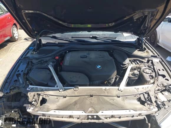 2021 BMW 5 Series 530i xDrive z VIN WBA13BJ0XMWX00677, wystawiony jako IAAI lot #42100435 z przebiegiem 66 140 mil mil oraz . Historia ofert i sprzedaży dostępna na DreamBid. Obrazek 10.