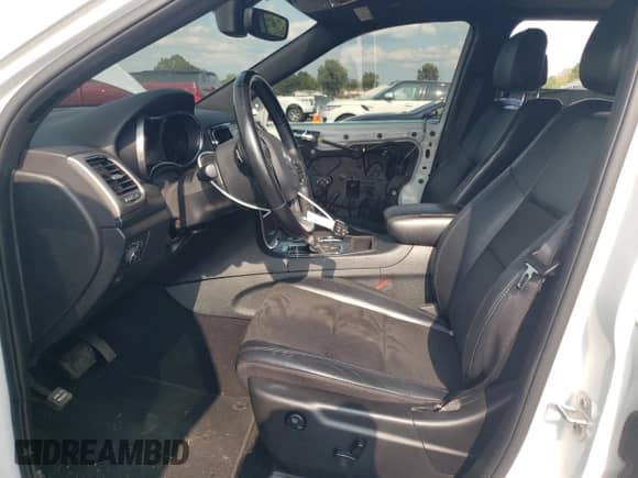 2020 Jeep Grand Cherokee Laredo E with VIN 1C4RJFAG2LC133977, listed as a Copart auction lot 71504325 with 53,991 mi miles and Salvage title. Bid and sale history available at DreamBid. Image 7.