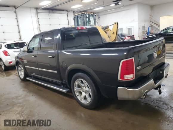 2014 Ram 1500 Laramie z VIN 1C6RR7NM0ES402167, wystawiony jako Copart lot #67562435 z przebiegiem 90 335 mil mil oraz Czysty tytuł • Clean title. Historia ofert i sprzedaży dostępna na DreamBid. Obrazek 2.