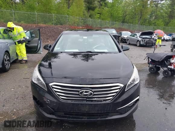 2016 Hyundai Sonata SE z VIN 5NPE24AF3GH417023, wystawiony jako IAAI lot #42326874 z przebiegiem 145 253 mil mil oraz . Historia ofert i sprzedaży dostępna na DreamBid. Obrazek 12.
