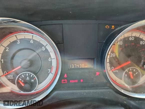 2018 Dodge Grand Caravan SE with VIN 2C4RDGBG6JR180848, listed as a Copart auction lot 86669865 with 137,438 mi miles and Clean title. Bid and sale history available at DreamBid. Image 9.