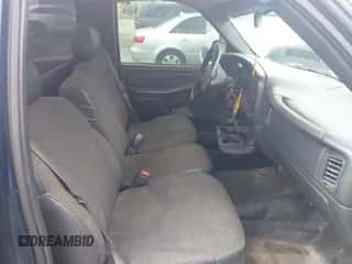 2000 Chevrolet Silverado 1500 с VIN 1GCEC14V6YZ346912, выставлен на аукционе IAAI как лот 43380780 с пробегом 275 818 миль миль и . История ставок и продаж доступна на DreamBid. Изображение 5.