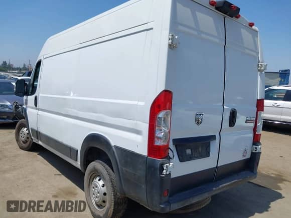 2019 Ram ProMaster Cargo с VIN 3C6TRVCG2KE530979, выставлен на аукционе IAAI как лот 42651923 с пробегом 104 841 миль миль и . История ставок и продаж доступна на DreamBid. Изображение 3.
