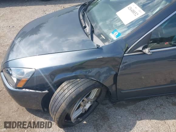 2005 Honda Accord EX-L with VIN 1HGCM55895A124140, listed as a IAAI auction lot 42648032 with 232,119 mi miles and . Bid and sale history available at DreamBid. Image 6.