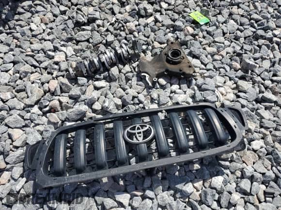 2002 Toyota Tacoma с VIN 5TENL42NX2Z025973, выставлен на аукционе Copart как лот 84580115 с пробегом 289 670 миль миль и Списание • Salvage title. История ставок и продаж доступна на DreamBid. Изображение 12.