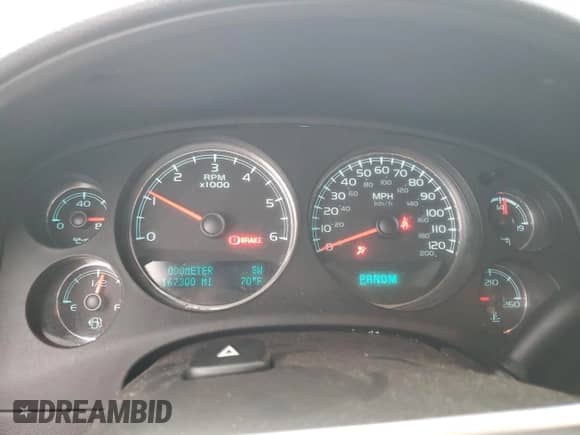 2014 Chevrolet Suburban LT with VIN 1GNSCJE04ER202588, listed as a Copart auction lot 70341285 with 167,300 mi miles and Salvage title. Bid and sale history available at DreamBid. Image 9.