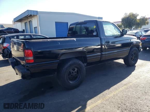 1998 Dodge 1500 с VIN 1B7HC16Z0WS611021, выставлен на аукционе Copart как лот 76940574 с пробегом 191 580 миль миль и Чистый • Clean title. История ставок и продаж доступна на DreamBid. Изображение 3.