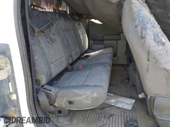 2023 Ford F-250 XL z VIN 1FT7X2BA4PEC32190, wystawiony jako IAAI lot #42391494 z przebiegiem Nie podano mil oraz . Historia ofert i sprzedaży dostępna na DreamBid. Obrazek 8.