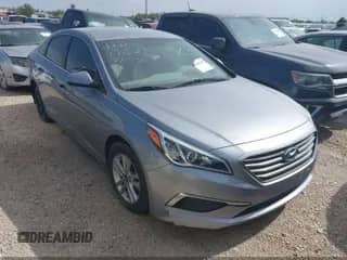 2016 Hyundai Sonata SE с VIN 5NPE24AF4GH416947, выставлен на аукционе IAAI как лот 43182341 с пробегом 48 958 миль миль и . История ставок и продаж доступна на DreamBid. Изображение 1.