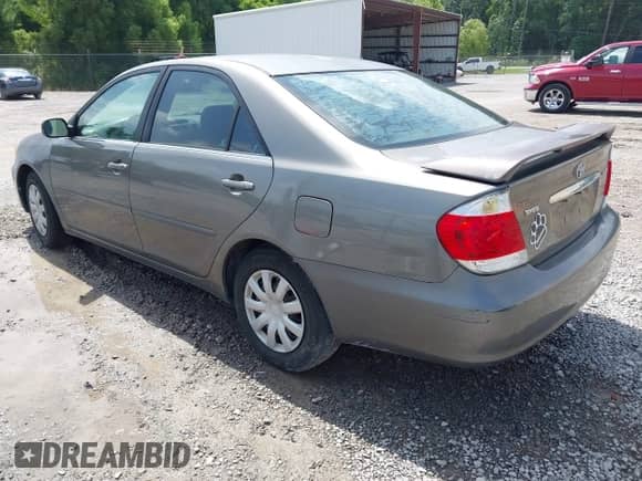 2006 Toyota Camry STD с VIN 4T1BE32K76U734626, выставлен на аукционе IAAI как лот 42644763 с пробегом 284 458 миль миль и . История ставок и продаж доступна на DreamBid. Изображение 3.