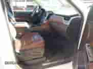 2015 Chevrolet Suburban LTZ z VIN 1GNSKKKCXFR729558, wystawiony jako IAAI lot #43487566 z przebiegiem 109 722 mil mil oraz . Historia ofert i sprzedaży dostępna na DreamBid. Obrazek 5.