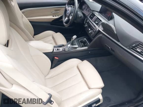 2015 BMW 4 Series 428i xDrive с VIN WBA3T1C55FP820539, выставлен на аукционе IAAI как лот 42073267 с пробегом 64 744 миль миль и . История ставок и продаж доступна на DreamBid. Изображение 5.