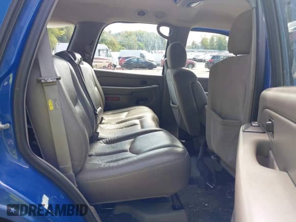 2005 Chevrolet Tahoe LS с VIN 1GNEC13Z05R259286, выставлен на аукционе IAAI как лот 43191939 с пробегом Не указан миль и . История ставок и продаж доступна на DreamBid. Изображение 8.