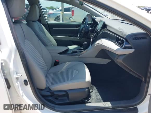 2023 Toyota Camry SE с VIN 4T1G11AK2PU774203, выставлен на аукционе IAAI как лот 42345387 с пробегом 21 735 миль миль и . История ставок и продаж доступна на DreamBid. Изображение 5.