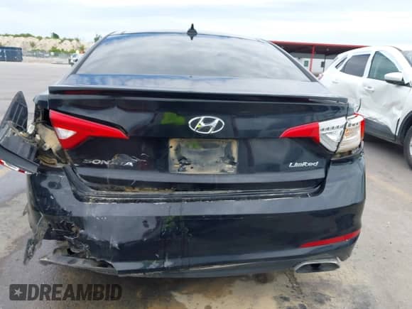 2015 Hyundai Sonata Sport с VIN 5NPE34AFXFH035809, выставлен на аукционе IAAI как лот 42822900 с пробегом 270 569 миль миль и . История ставок и продаж доступна на DreamBid. Изображение 16.