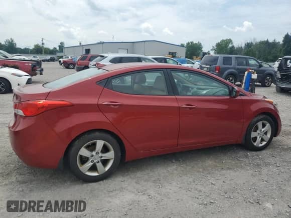 2013 Hyundai Elantra GLS with VIN KMHDH4AE3DU766584, listed as a Copart auction lot 63911625 with 118,823 mi miles and Clean title. Bid and sale history available at DreamBid. Image 3.
