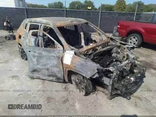 2020 Jeep Compass Trailhawk with VIN 3C4NJDDB1LT116546, listed as a IAAI auction lot 33807723 with Not provided miles and . Bid and sale history available at DreamBid. Image 1.