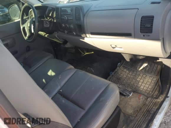2009 Chevrolet Silverado 1500 Work Truck with VIN 1GCEC14X99Z212382, listed as a Copart auction lot 80115364 with Not provided miles and Salvage title. Bid and sale history available at DreamBid. Image 8.