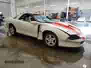1997 Chevrolet Camaro Z28 z VIN 2G1FP22PXV2143533, wystawiony jako Copart lot #69070734 z przebiegiem 95 348 mil mil oraz Nie do naprawy • Non repairable. Historia ofert i sprzedaży dostępna na DreamBid. Obrazek 4.