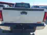 2008 GMC Sierra 1500 Work Truck z VIN 1GTEC14X18Z329078, wystawiony jako IAAI lot #41703819 z przebiegiem 298 546 mil mil oraz . Historia ofert i sprzedaży dostępna na DreamBid. Obrazek 13.