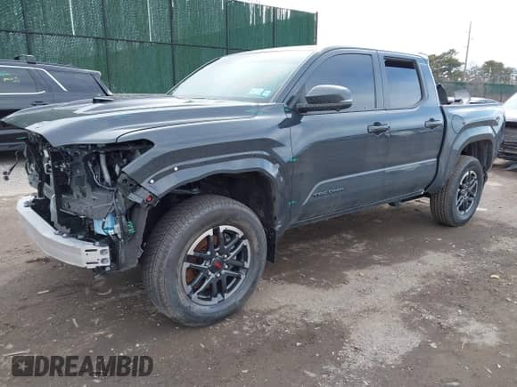 2024 Toyota Tacoma SR5 with VIN 3TYLB5JN1RT039046, listed as a IAAI auction lot 41610499 with 6,455 mi miles and . Bid and sale history available at DreamBid. Image 19.