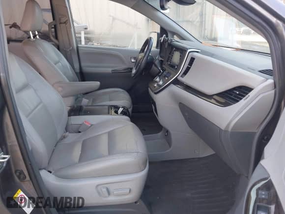 2018 Toyota Sienna XLE Auto Access Seat with VIN 5TDYZ3DC8JS955965, listed as a IAAI auction lot 42839374 with 156,617 mi miles and . Bid and sale history available at DreamBid. Image 5.