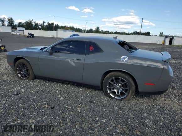 2018 Dodge Challenger GT with VIN 2C3CDZGG4JH205637, listed as a Copart auction lot 68588345 with 125,422 mi miles and Salvage title. Bid and sale history available at DreamBid. Image 2.