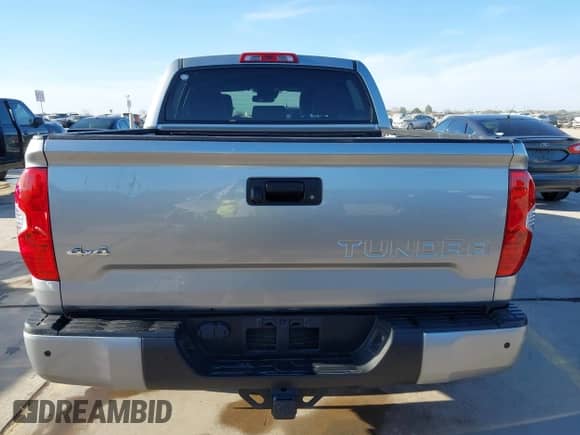 2019 Toyota Tundra SR5 с VIN 5TFAY5F17KX845478, выставлен на аукционе IAAI как лот 41155651 с пробегом 42 291 миль миль и . История ставок и продаж доступна на DreamBid. Изображение 17.