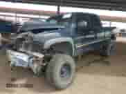 2007 Chevrolet Silverado 2500HD LT3 z VIN 1GCHK23D07F176934, wystawiony jako IAAI lot #42369221 z przebiegiem Nie podano mil oraz . Historia ofert i sprzedaży dostępna na DreamBid. Obrazek 17.