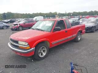 2003 Chevrolet S-10 LS with VIN 1GCCS19X238174686, listed as a IAAI auction lot 43288524 with 218,476 mi miles and . Bid and sale history available at DreamBid. Image 2.