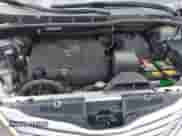 2017 Toyota Sienna XLE Auto Access Seat z VIN 5TDYZ3DC9HS850264, wystawiony jako IAAI lot #41716519 z przebiegiem 95 454 mil mil oraz . Historia ofert i sprzedaży dostępna na DreamBid. Obrazek 10.