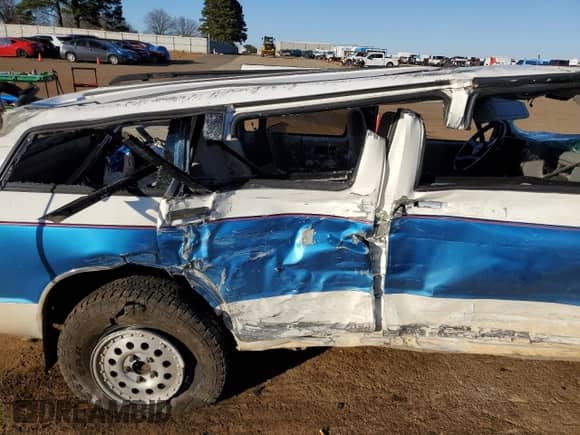 1993 Chevrolet Blazer с VIN 1GNDT13W3P2162256, выставлен на аукционе Copart как лот 41904865 с пробегом 191 390 миль миль и Списание • Salvage title. История ставок и продаж доступна на DreamBid. Изображение 11.