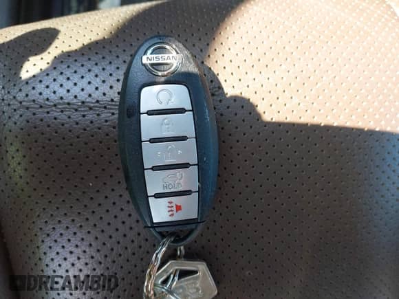 2016 Nissan Murano Platinum with VIN 5N1AZ2MH2GN109297, listed as a IAAI auction lot 43240888 with 115,127 mi miles and . Bid and sale history available at DreamBid. Image 11.