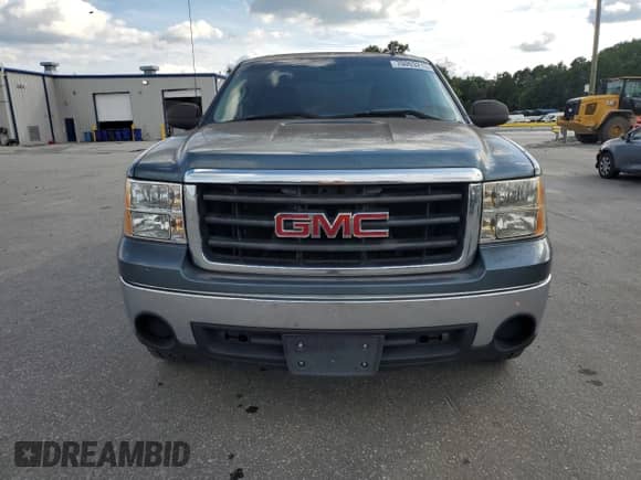 2008 GMC Sierra 1500 SL with VIN 2GTEC13C581204950, listed as a Copart auction lot 70003215 with 191,989 mi miles and Salvage title. Bid and sale history available at DreamBid. Image 5.