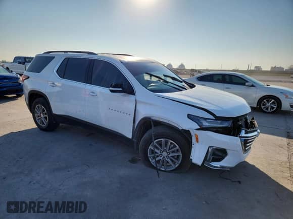 2022 Chevrolet Traverse LT Cloth z VIN 1GNERGKW7NJ122918, wystawiony jako Copart lot #80723755 z przebiegiem Nie podano mil oraz Szkoda całkowita • Salvage title. Historia ofert i sprzedaży dostępna na DreamBid. Obrazek 4.