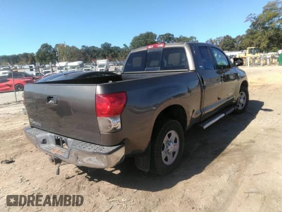 2007 Toyota Tundra SR5 с VIN 5TBRT54117S450030, выставлен на аукционе IAAI как лот 43374640 с пробегом Не указан миль и . История ставок и продаж доступна на DreamBid. Изображение 4.