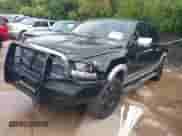 2014 Ram 1500 Laramie z VIN 1C6RR7NM7ES353887, wystawiony jako IAAI lot #42349659 z przebiegiem 206 055 mil mil oraz . Historia ofert i sprzedaży dostępna na DreamBid. Obrazek 2.