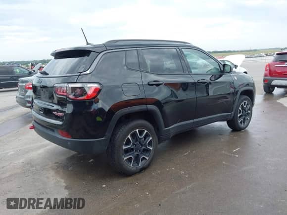 2021 Jeep Compass Trailhawk с VIN 3C4NJDDB3MT583825, выставлен на аукционе IAAI как лот 43202929 с пробегом 83 009 миль миль и . История ставок и продаж доступна на DreamBid. Изображение 4.