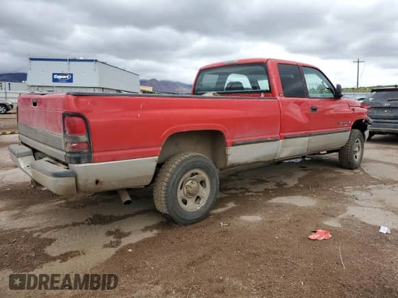 1998 Dodge 1500 with VIN 3B7HF12Z9WG219210, listed as a Copart auction lot 55473855 with 290,109 mi miles and Salvage title. Bid and sale history available at DreamBid. Image 3.