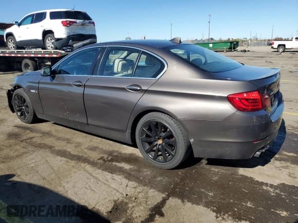2013 BMW 5 Series 528i xDrive with VIN WBAXH5C50DDW12223, listed as a Copart auction lot 85494365 with 148,446 mi miles and Clean title. Bid and sale history available at DreamBid. Image 2.