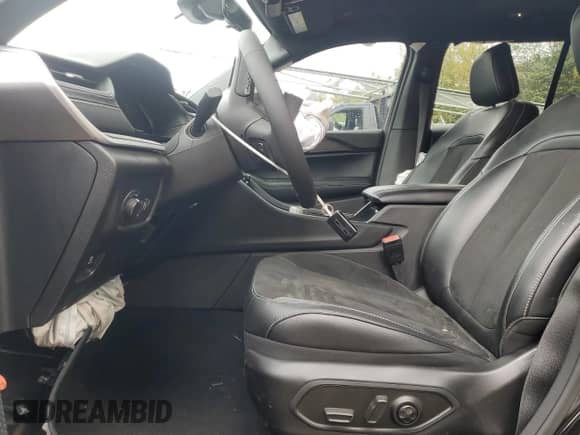 2025 Jeep Grand Cherokee Laredo with VIN 1C4RJHAG9SC309076, listed as a Copart auction lot 81134975 with 9,183 mi miles and Salvage title. Bid and sale history available at DreamBid. Image 7.