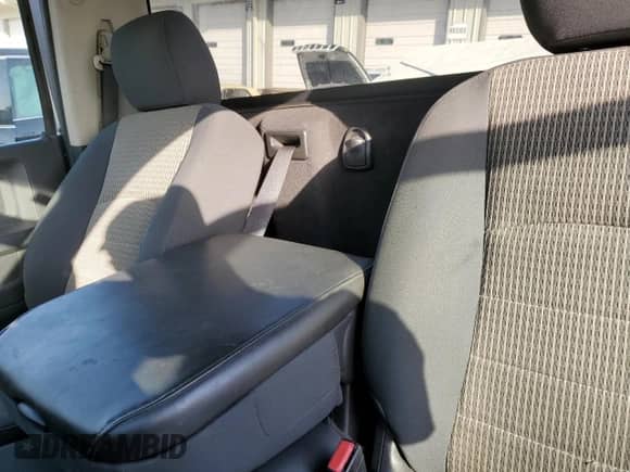 2011 Ram 1500 ST z VIN 3D7JB1EK3BG504495, wystawiony jako Copart lot #56686305 z przebiegiem 268 167 mil mil oraz Czysty tytuł • Clean title. Historia ofert i sprzedaży dostępna na DreamBid. Obrazek 10.